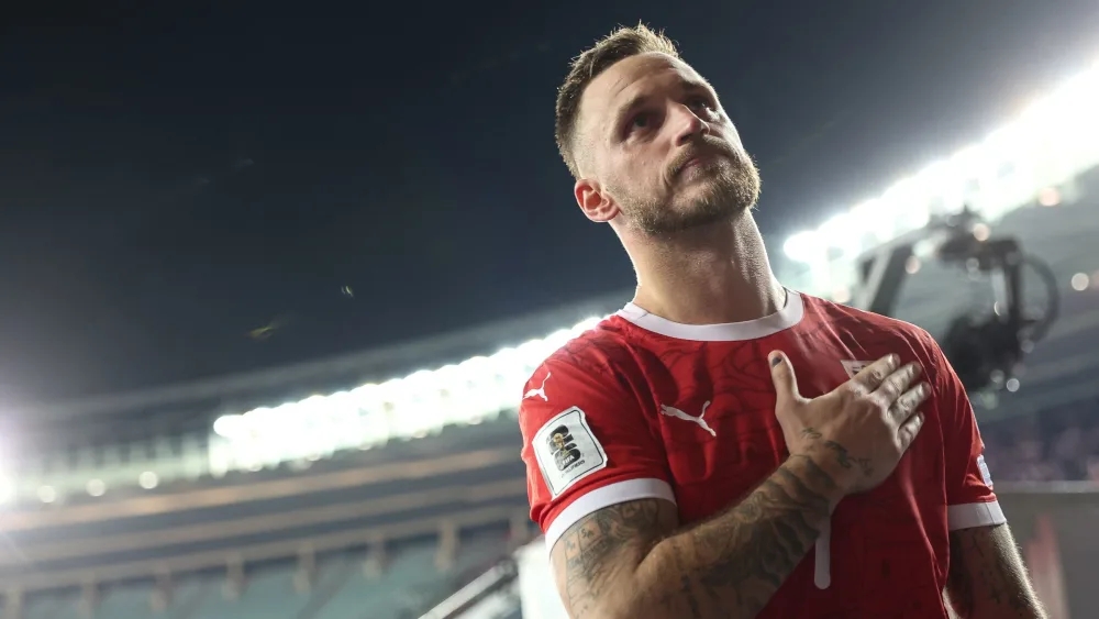 阿瑙：我把队史进球纪录献给家人，这是我生涯最高光时刻之一