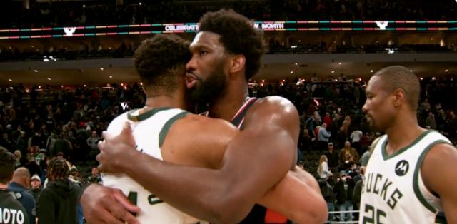 开云官网-多次后撤步致敬哈登！MVP直接对话恩比德力压字母